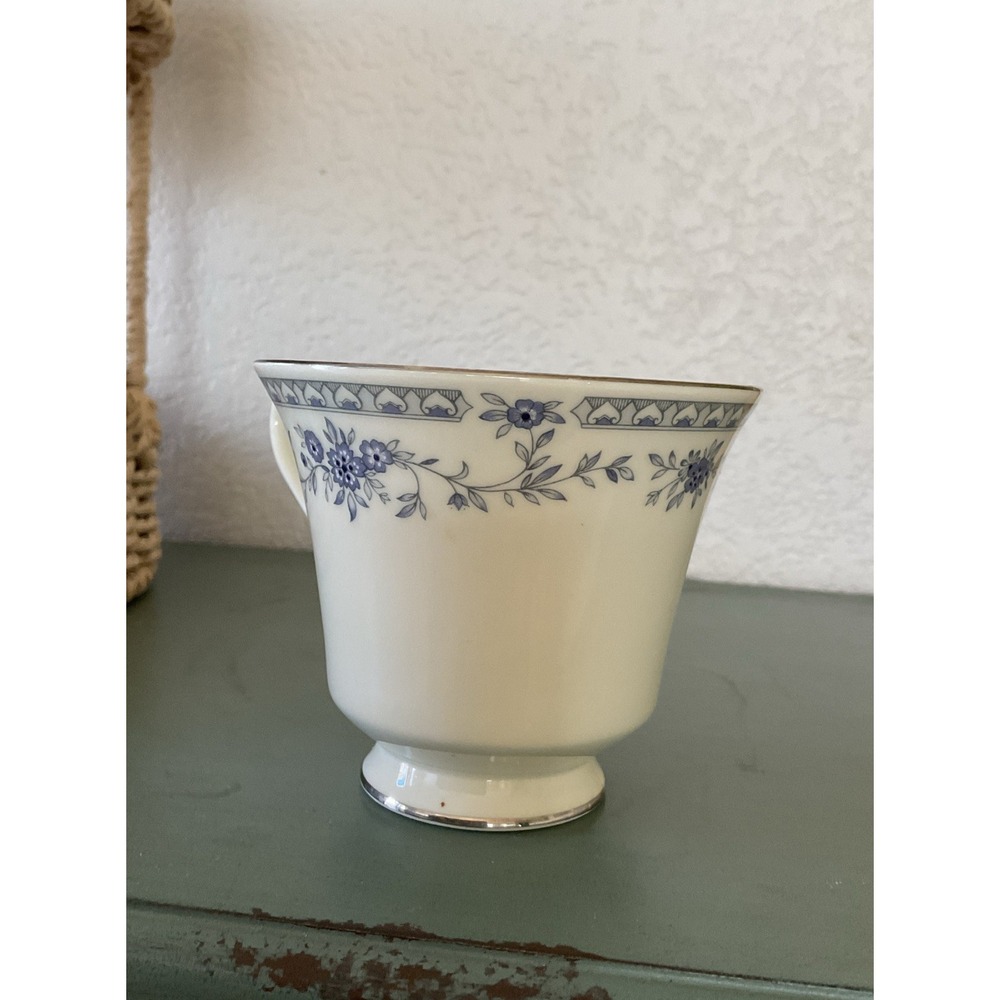 Minton Bone China Bellemeade tea cup coffee cup drinkware MINT Vintage cafe mug